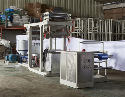 最新主营项目————吹模机